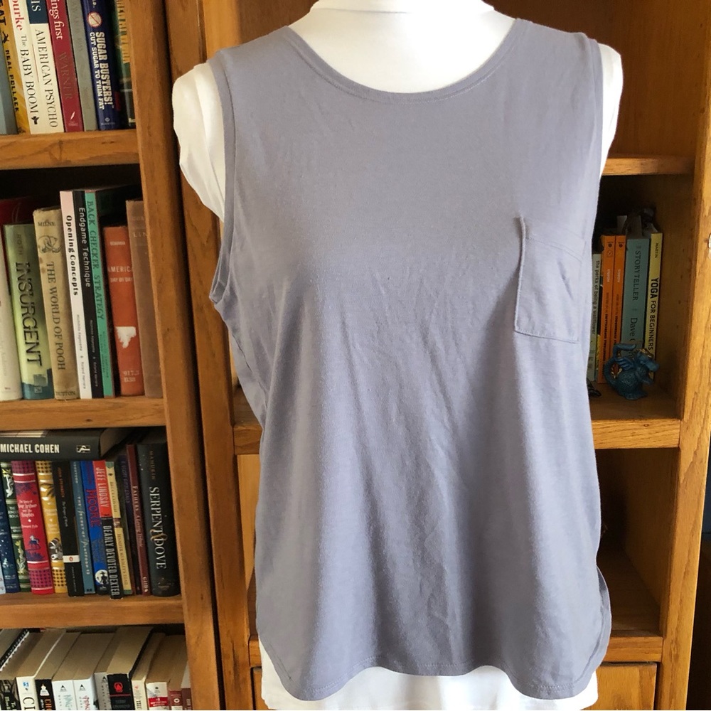 Fabletics twist back workout tee